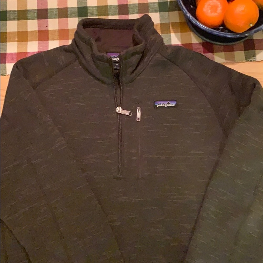 Men’s Medium half zip better sweater